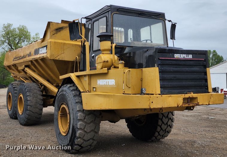 image for item KF9145 1989 Caterpillar D300B  haul truck