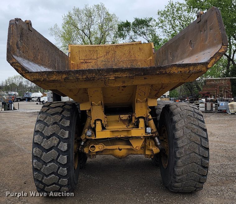 image for item KF9145 1989 Caterpillar D300B  haul truck