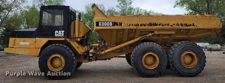 image for item KF9145 1989 Caterpillar D300B  haul truck