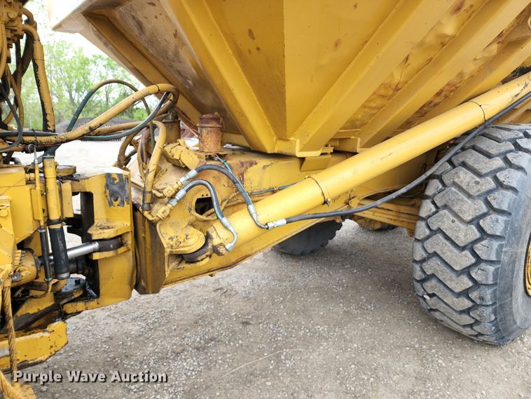 image for item KF9145 1989 Caterpillar D300B  haul truck