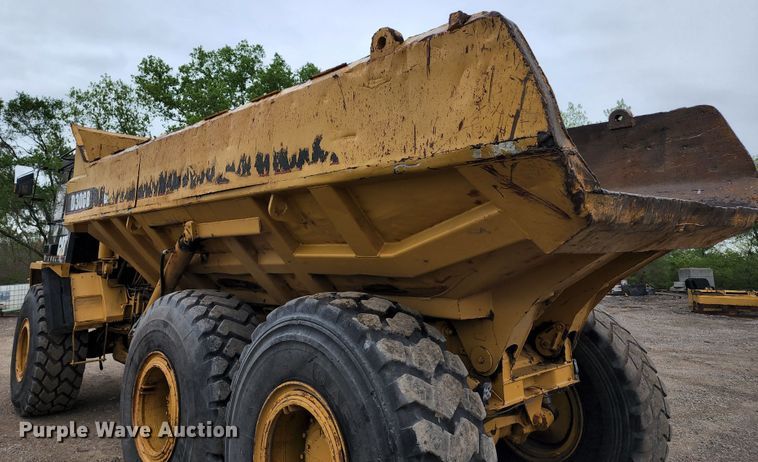 image for item KF9145 1989 Caterpillar D300B  haul truck