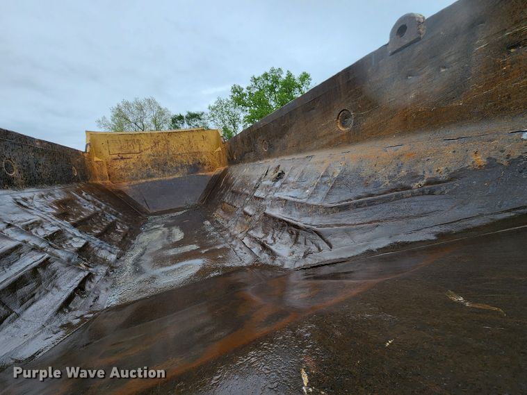 image for item KF9145 1989 Caterpillar D300B  haul truck