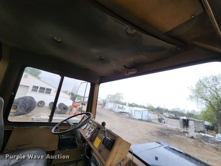 image for item KF9145 1989 Caterpillar D300B  haul truck