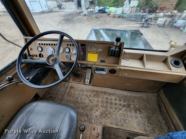 image for item KF9145 1989 Caterpillar D300B  haul truck