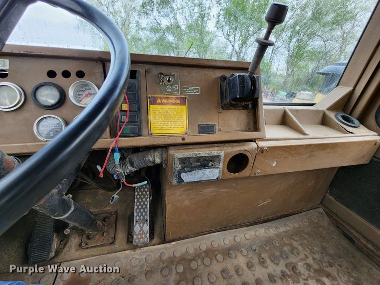 image for item KF9145 1989 Caterpillar D300B  haul truck