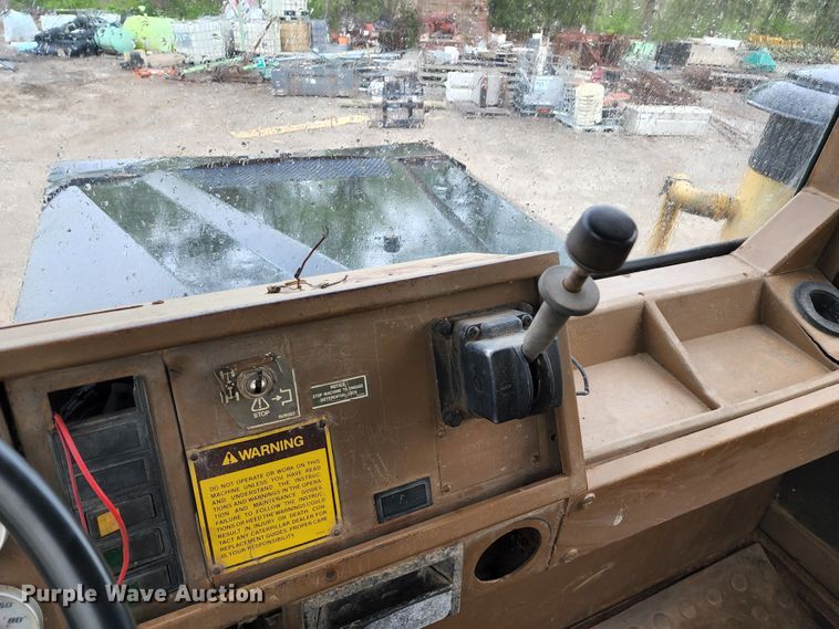 image for item KF9145 1989 Caterpillar D300B  haul truck