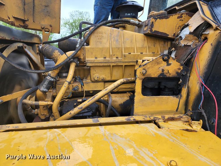 image for item KF9145 1989 Caterpillar D300B  haul truck