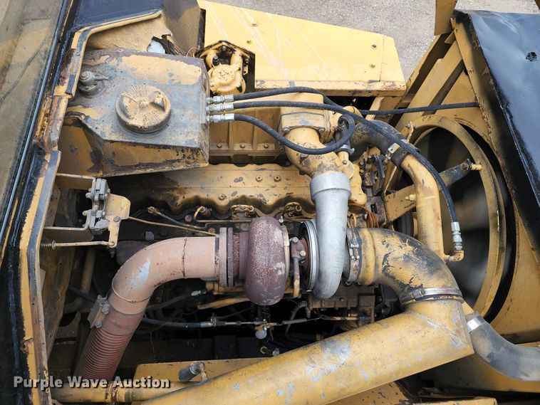 image for item KF9145 1989 Caterpillar D300B  haul truck