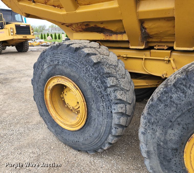 image for item KF9145 1989 Caterpillar D300B  haul truck