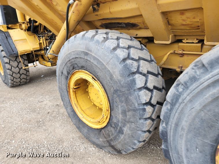 image for item KF9145 1989 Caterpillar D300B  haul truck