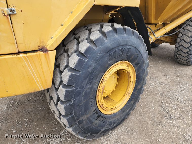 image for item KF9145 1989 Caterpillar D300B  haul truck