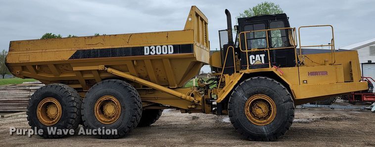 image for item KF9146 1993 Caterpillar D300D  haul truck