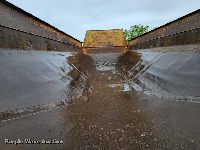 image for item KF9146 1993 Caterpillar D300D  haul truck