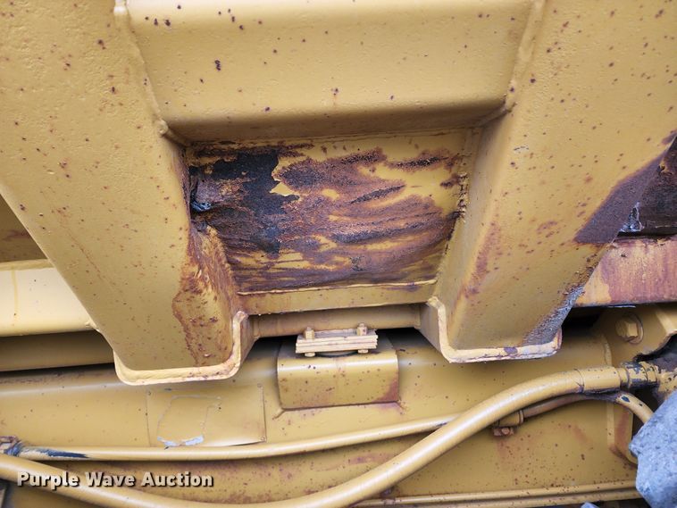 image for item KF9146 1993 Caterpillar D300D  haul truck