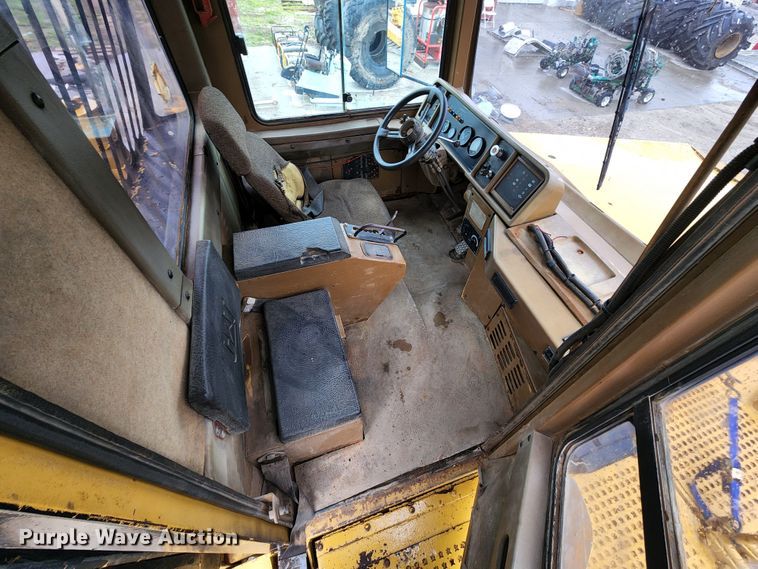 image for item KF9146 1993 Caterpillar D300D  haul truck