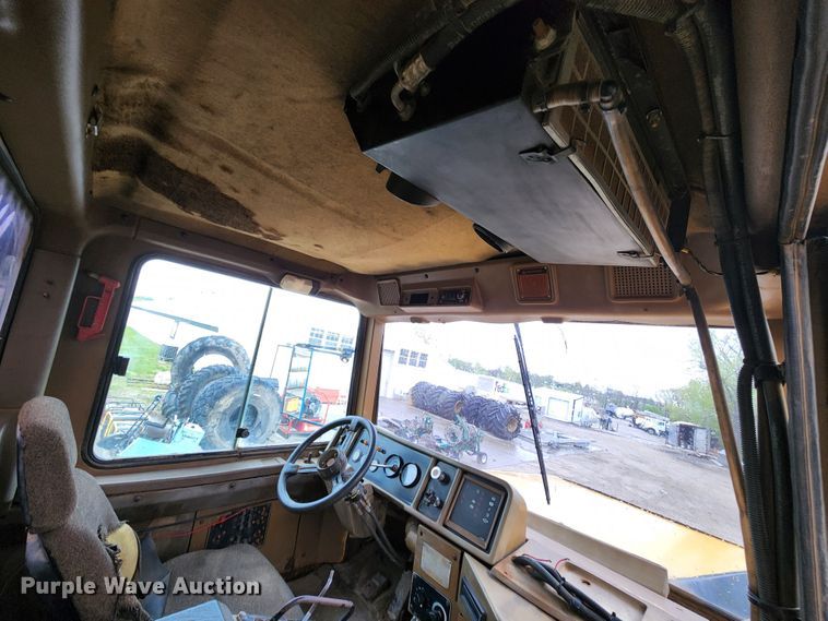 image for item KF9146 1993 Caterpillar D300D  haul truck