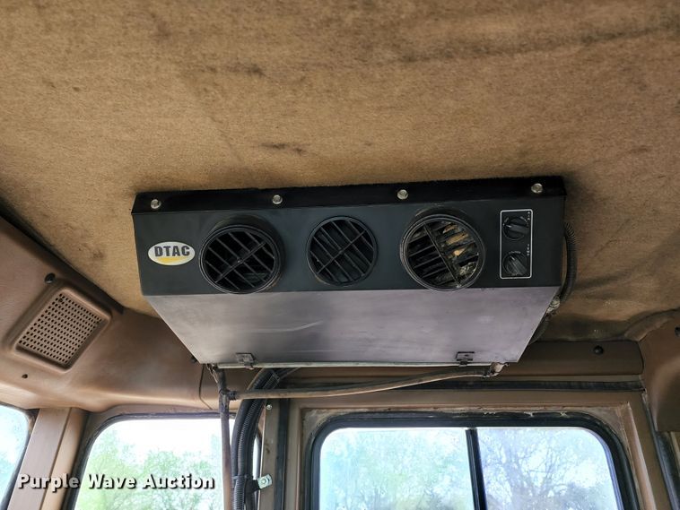 image for item KF9146 1993 Caterpillar D300D  haul truck