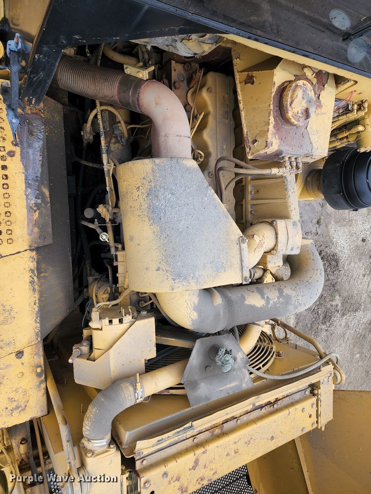 image for item KF9146 1993 Caterpillar D300D  haul truck