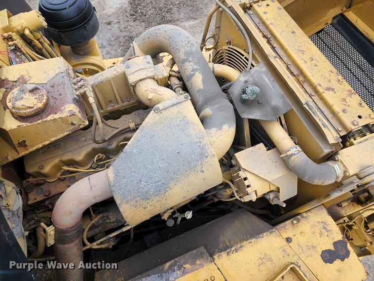 image for item KF9146 1993 Caterpillar D300D  haul truck