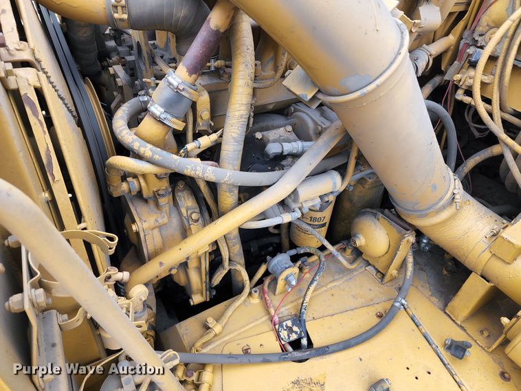 image for item KF9146 1993 Caterpillar D300D  haul truck