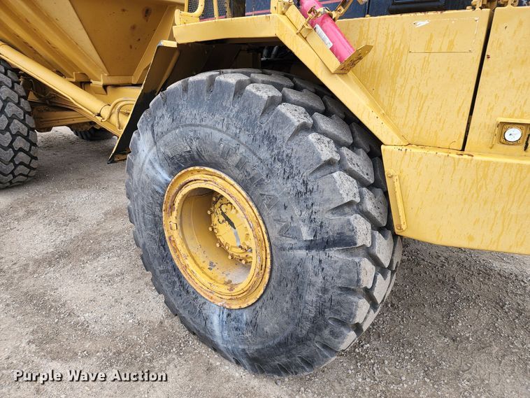 image for item KF9146 1993 Caterpillar D300D  haul truck