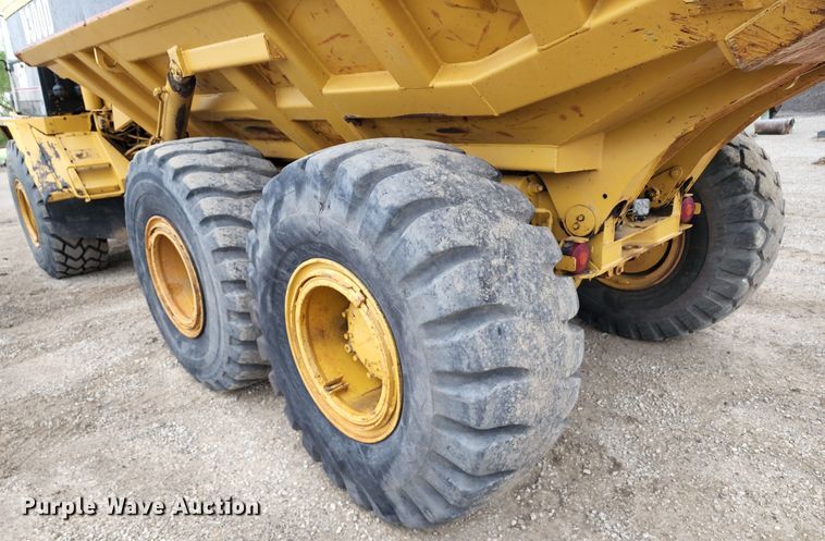 image for item KF9146 1993 Caterpillar D300D  haul truck
