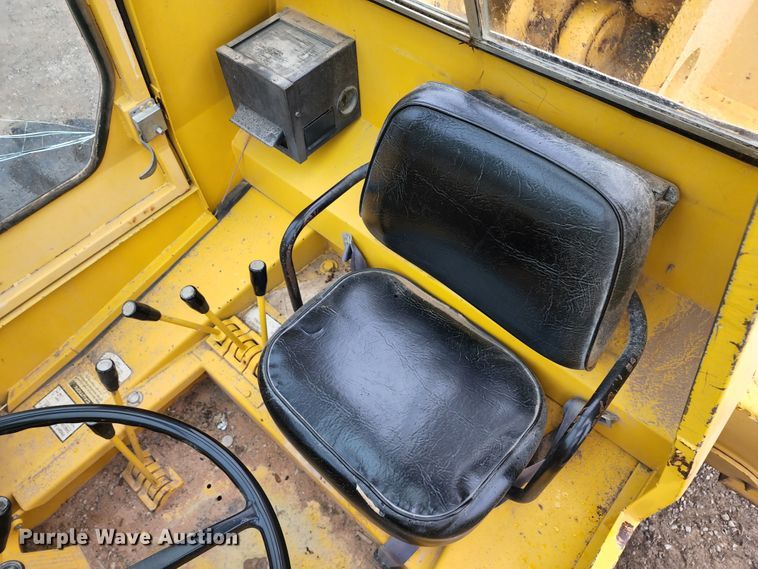 image for item KF9147 1980 Galion 150A  crane