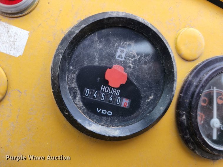 image for item KF9147 1980 Galion 150A  crane