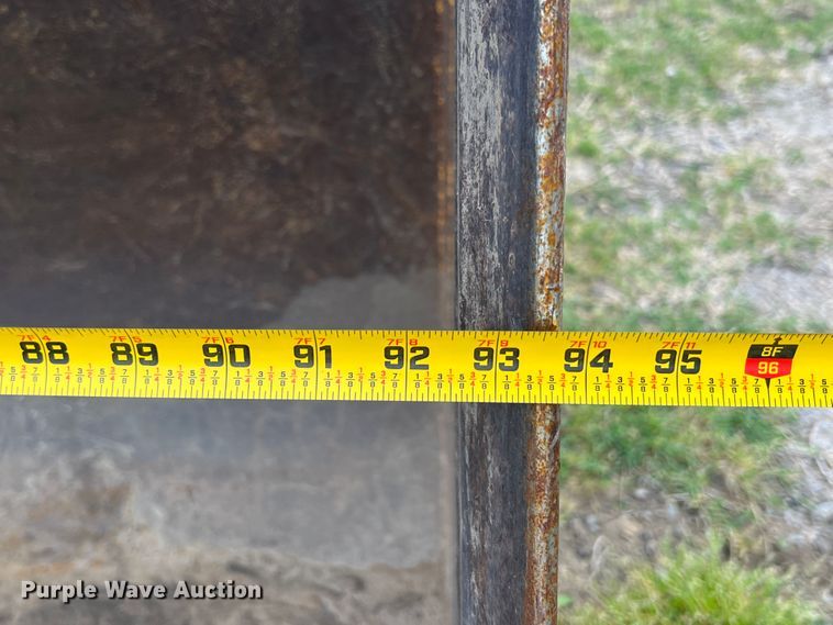 image for item KG9736 2004 John Deere 655C  track loader