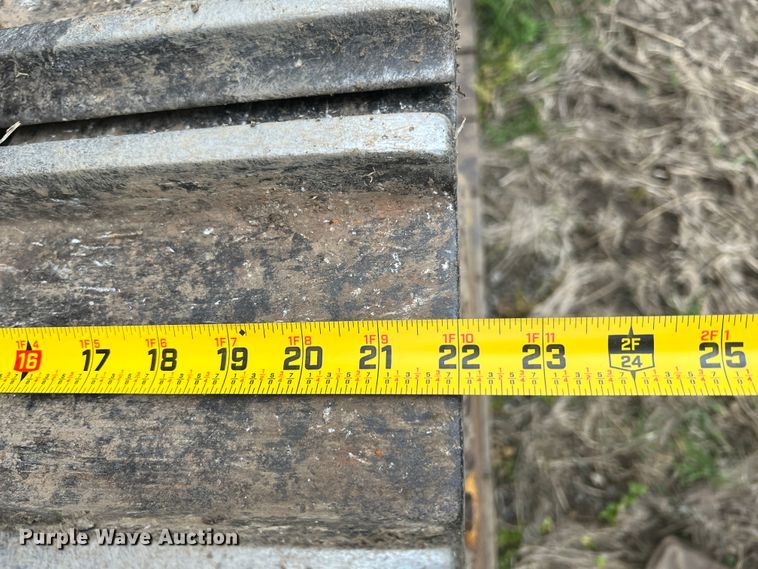 image for item KG9736 2004 John Deere 655C  track loader