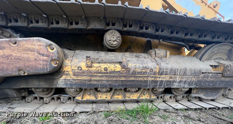 image for item KG9736 2004 John Deere 655C  track loader