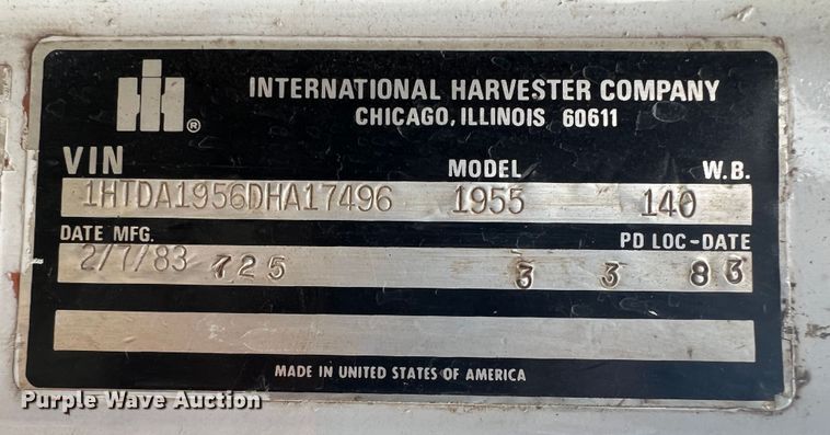 image for item KG9737 1983 International 1955  utility / service truck