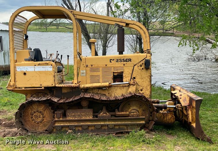 image for item KG9738 1986 Dresser TD8E  dozer