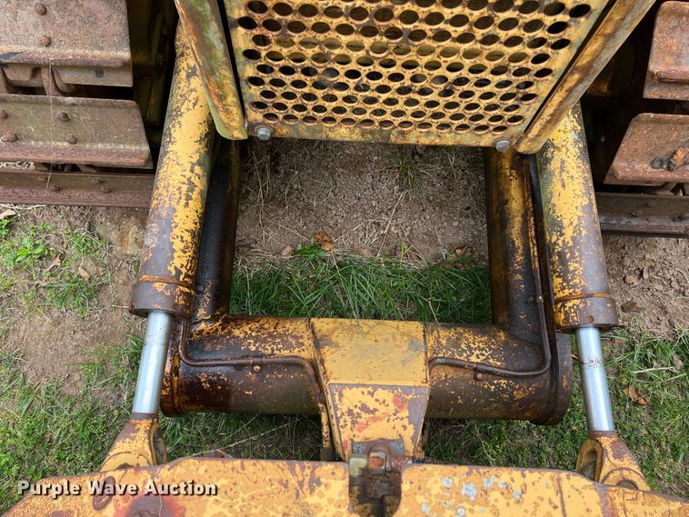 image for item KG9738 1986 Dresser TD8E  dozer