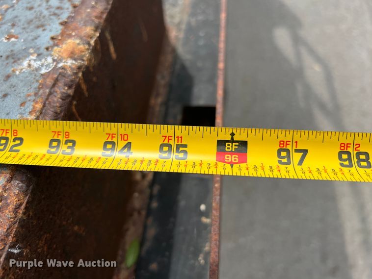 image for item KG9741 1998 Ford F800  flatbed truck