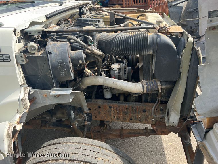 image for item KG9741 1998 Ford F800  flatbed truck