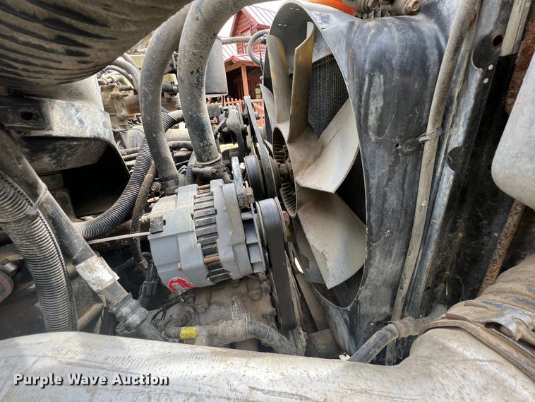 image for item KG9741 1998 Ford F800  flatbed truck