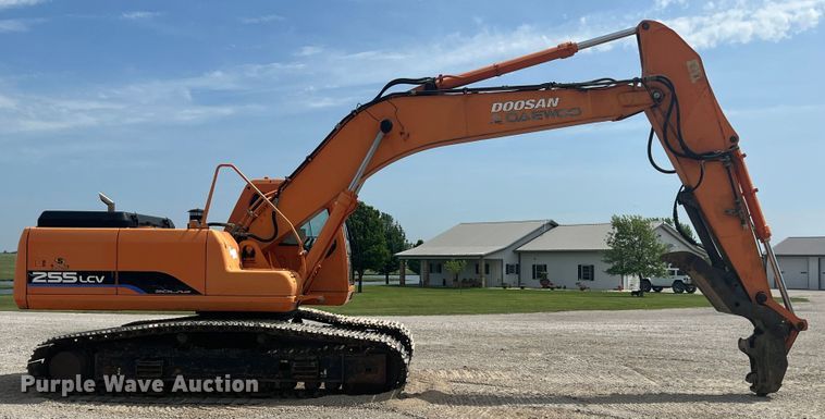 image for item KN9517 2005 Daewoo SOLAR 255LCV  excavator