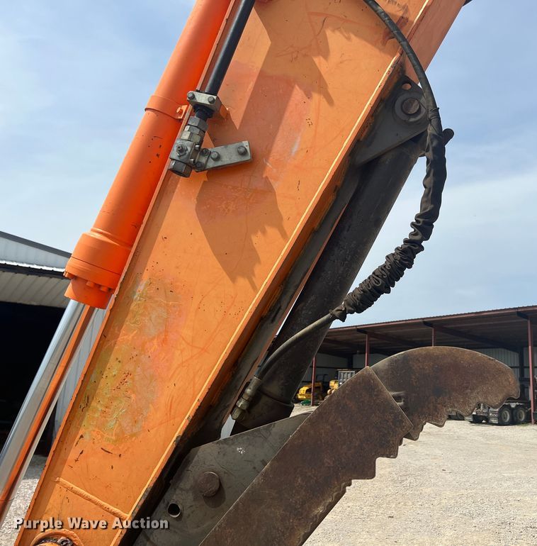 image for item KN9517 2005 Daewoo SOLAR 255LCV  excavator