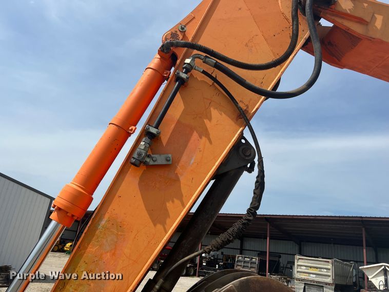 image for item KN9517 2005 Daewoo SOLAR 255LCV  excavator