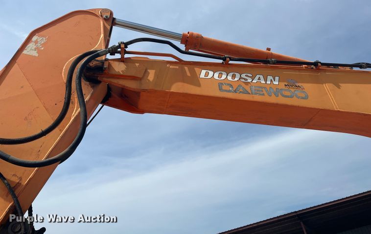 image for item KN9517 2005 Daewoo SOLAR 255LCV  excavator