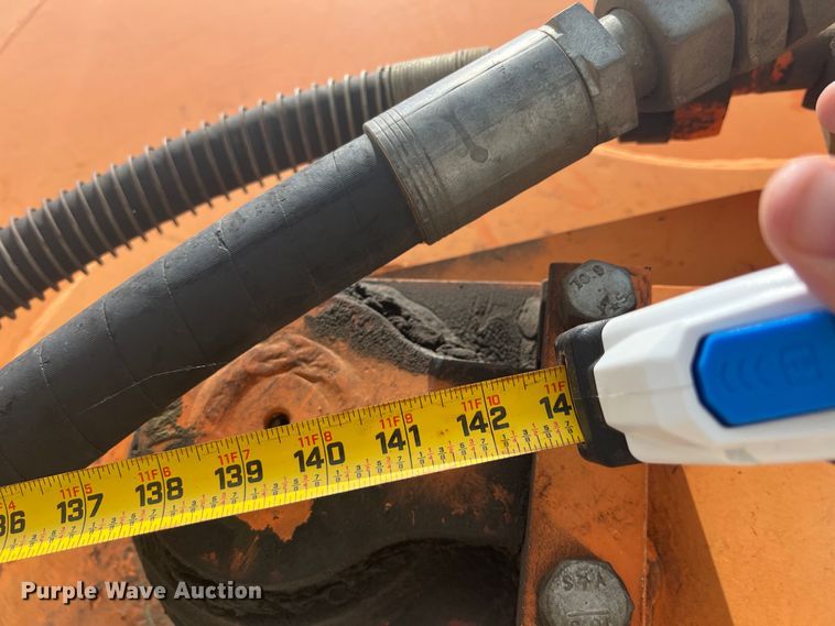 image for item KN9517 2005 Daewoo SOLAR 255LCV  excavator