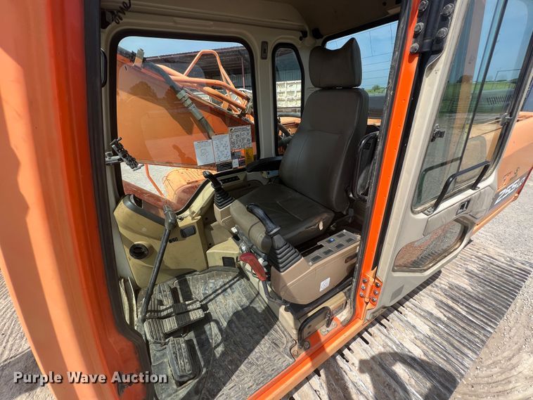 image for item KN9517 2005 Daewoo SOLAR 255LCV  excavator