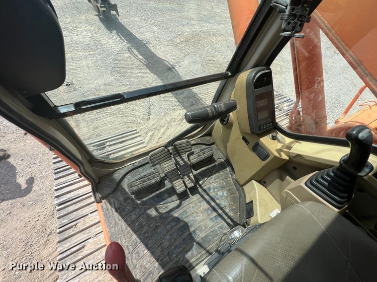 image for item KN9517 2005 Daewoo SOLAR 255LCV  excavator