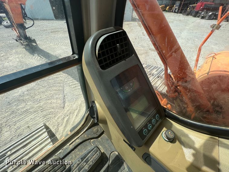 image for item KN9517 2005 Daewoo SOLAR 255LCV  excavator