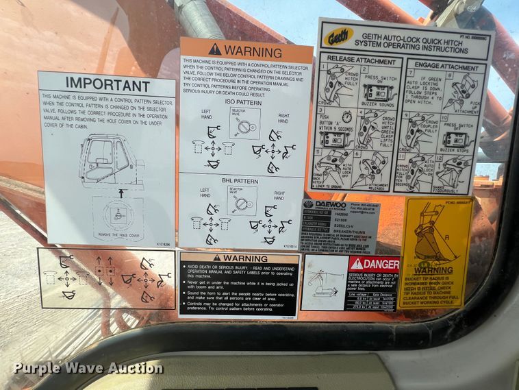 image for item KN9517 2005 Daewoo SOLAR 255LCV  excavator