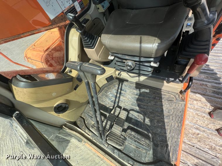 image for item KN9517 2005 Daewoo SOLAR 255LCV  excavator