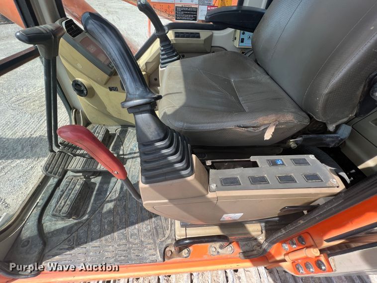 image for item KN9517 2005 Daewoo SOLAR 255LCV  excavator