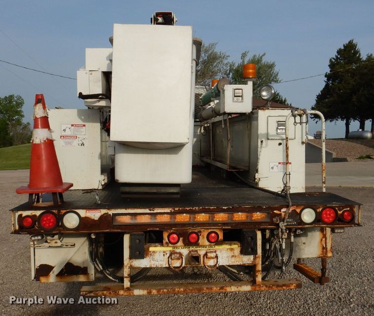 image for item KN9870 2008 International 4300  bucket truck