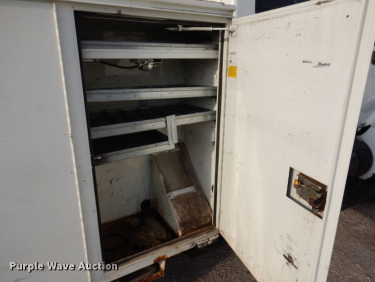 image for item KN9870 2008 International 4300  bucket truck